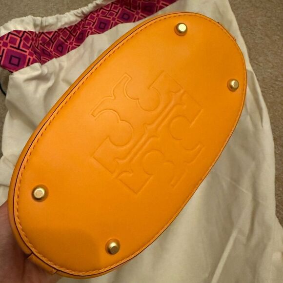 Tory Burch T Monogram Color - Block Bucket Bag, Thistle‎ Mix, Style 88157 - Picture 15 of 16